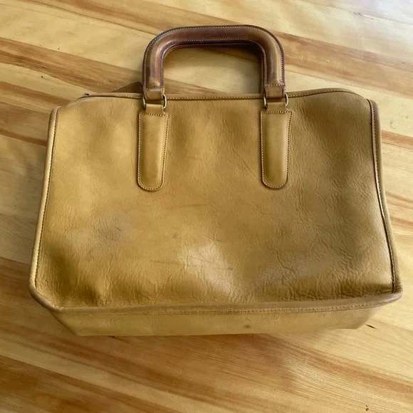 1960s Vintage Coach Putty NYC portfolio bag with handles - Picture 4 of 9